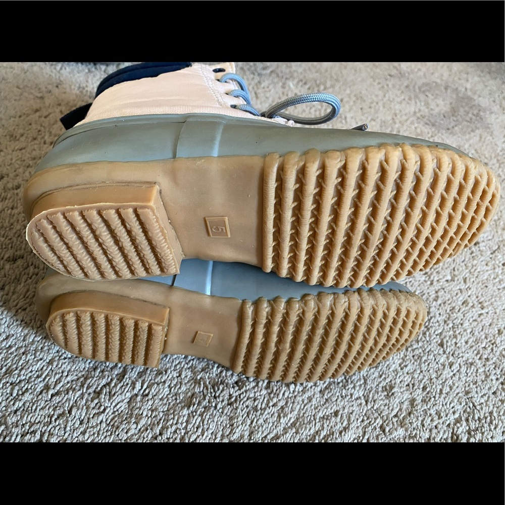 Penguin Weather Boots! - Picture 2 of 4